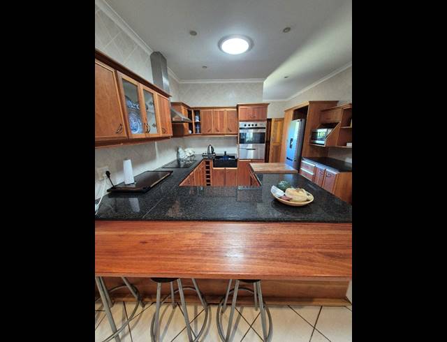 3 BEDROOM TOWNHOUSE FOR SALE IN UVONGO